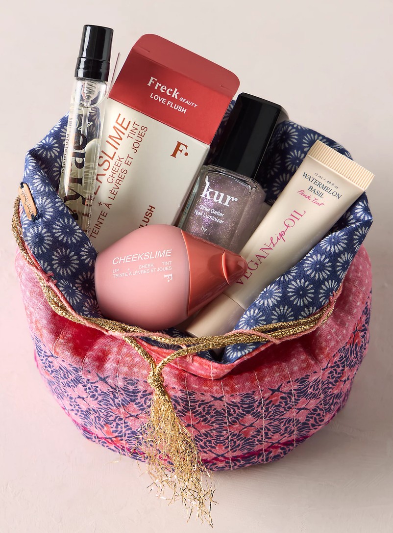 Free People Holiday Favorites Beauty Bag 2026 Free People Holiday Favorites Beauty Bag 2026