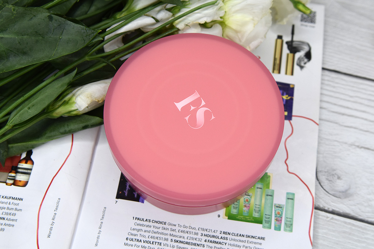 Fenty Skin Butta Drop Body Cream Guava Getaway Fenty Skin Butta Drop Body Cream Guava Getaway