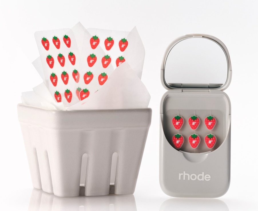 rhode spotwear Hydrocolloid Pimple Shield in strawberry + case rhode spotwear Hydrocolloid Pimple Shield in strawberry + case