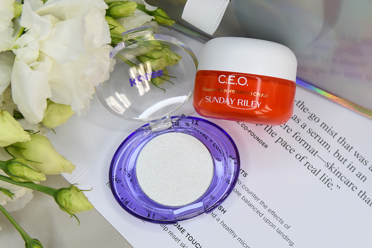 Kosas Shiny Objects Wet Glisten Powder Highlighter & Sunday Riley C.E.O. Afterglow Brightening Vitamin C Gel Cream Kosas Shiny Objects Wet Glisten Powder Highlighter & Sunday Riley C.E.O. Afterglow Brightening Vitamin C Gel Cream